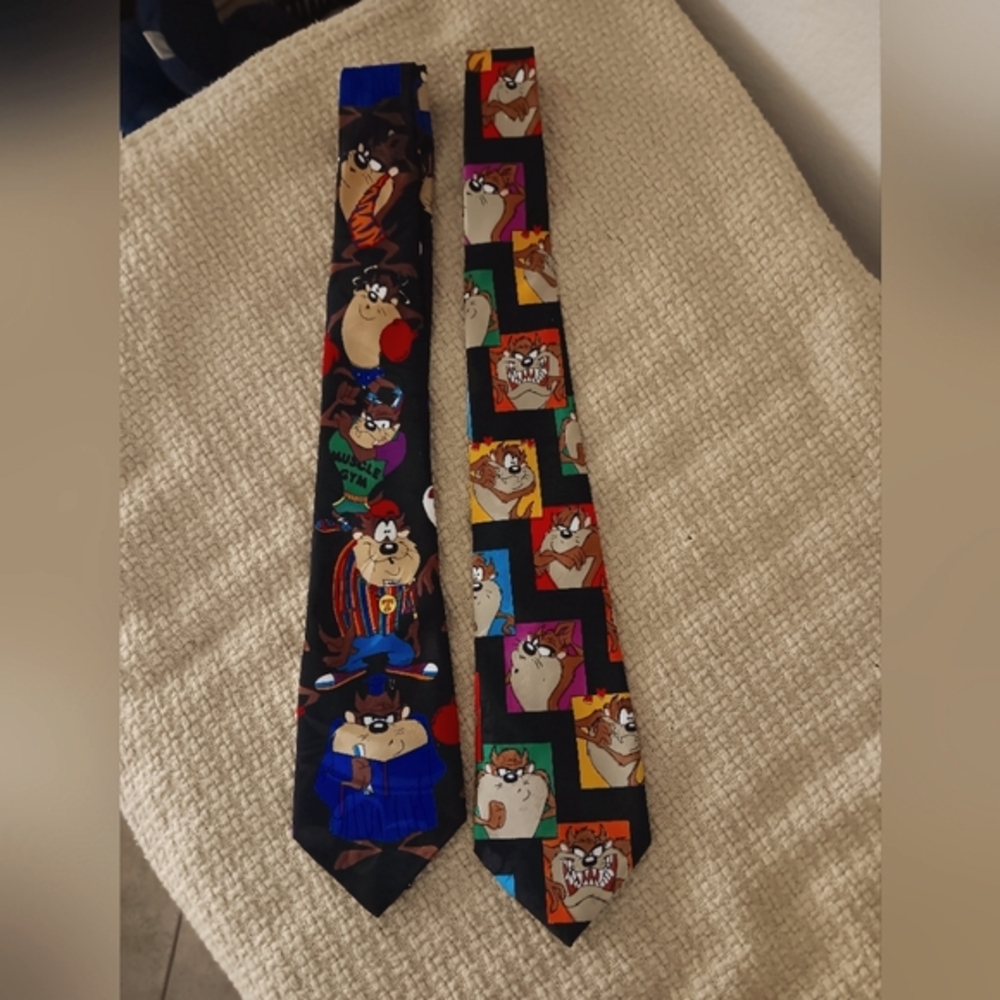 2 TAZ  Tasmanian  Devil Neckties Graduation Closed Looney Tunes Store Taz Ties